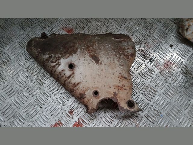 bontott SUZUKI SWIFT II Leömlő Hővédő Lemez