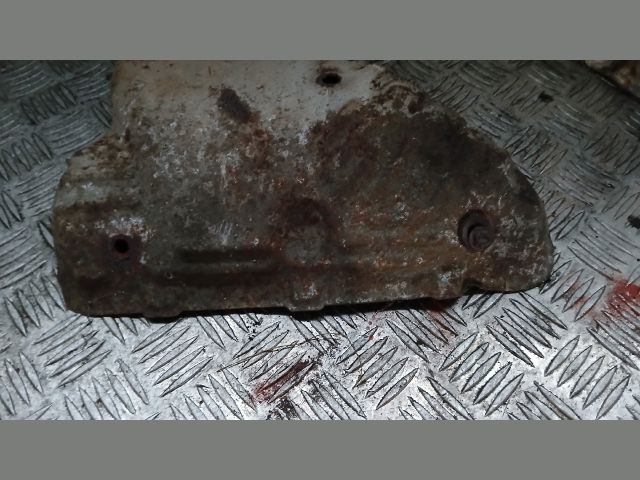 bontott SUZUKI SWIFT II Leömlő Hővédő Lemez