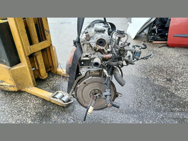 bontott SUZUKI SWIFT II Motor (Fűzött blokk hengerfejjel)