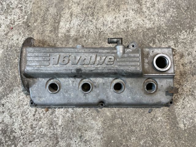 bontott SUZUKI SWIFT II Szelepfedél