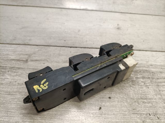 bontott SUZUKI SWIFT II Ablakemelő Kapcsoló Négyes / Kettes