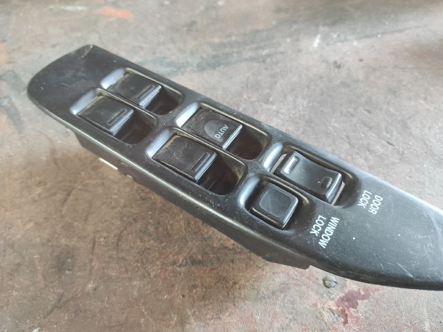 bontott SUZUKI SWIFT II Ablakemelő Kapcsoló Négyes / Kettes