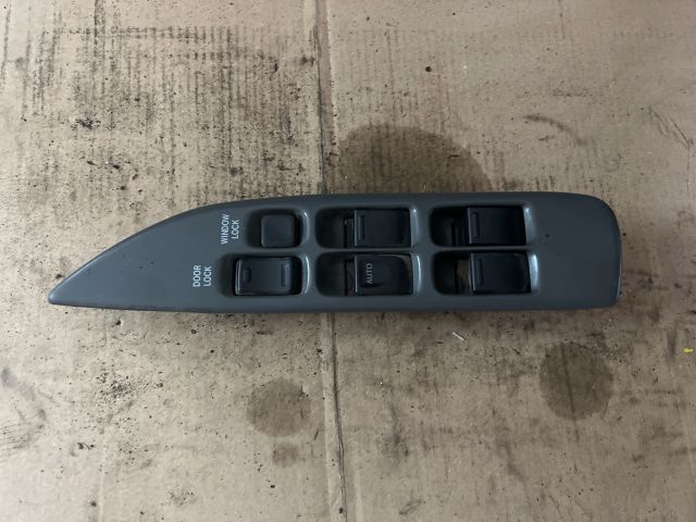 bontott SUZUKI SWIFT II Ablakemelő Kapcsoló Négyes / Kettes