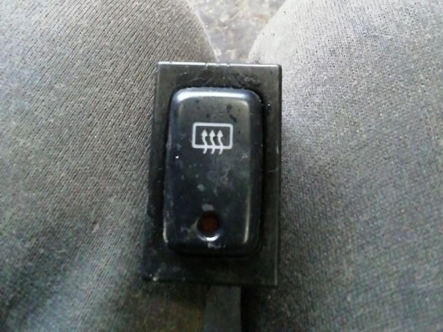 bontott SUZUKI SWIFT II Ablakfűtés Kapcsoló