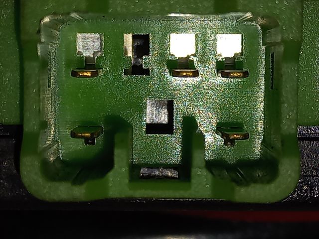 bontott SUZUKI SWIFT II Ablakfűtés Kapcsoló