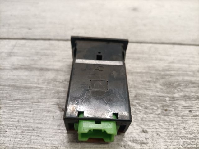 bontott SUZUKI SWIFT II Ablakfűtés Kapcsoló