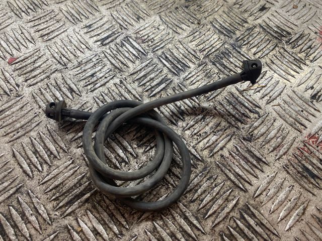 bontott SUZUKI SWIFT II Ablakmosó Fúvóka Kábel