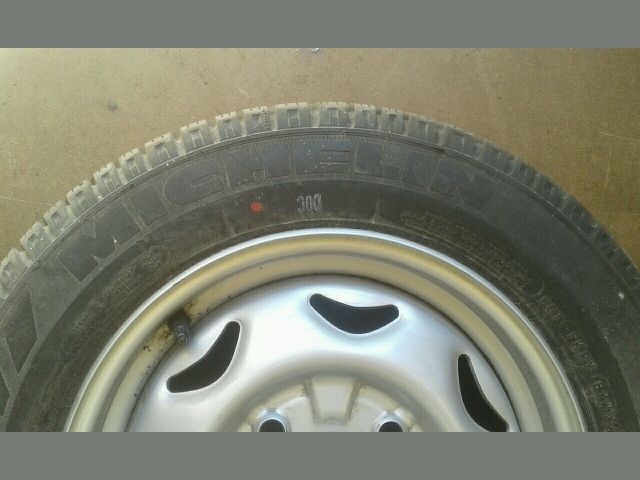 bontott SUZUKI SWIFT II Acélfelni Gumival (1 db)