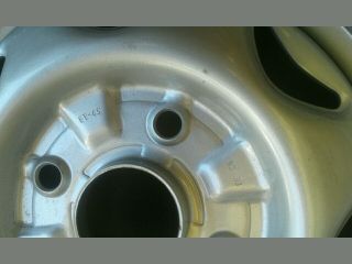 bontott SUZUKI SWIFT II Acélfelni Gumival (1 db)