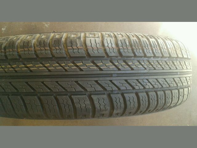 bontott SUZUKI SWIFT II Acélfelni Gumival (1 db)