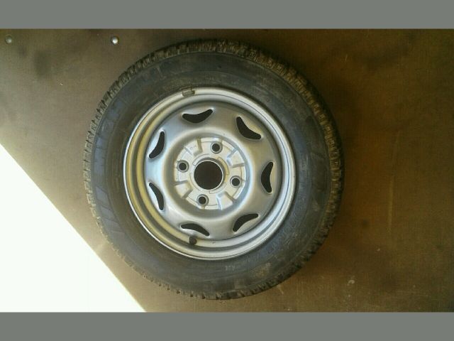 bontott SUZUKI SWIFT II Acélfelni Gumival (1 db)