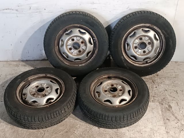 bontott SUZUKI SWIFT II Acélfelni Szett Gumival