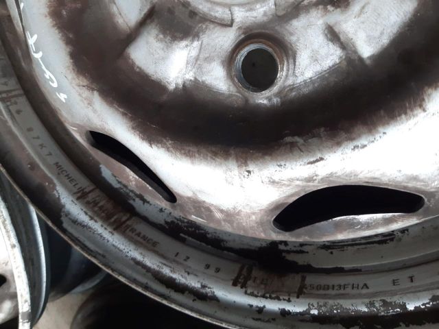 bontott SUZUKI SWIFT II Acélfelni Szett Gumival