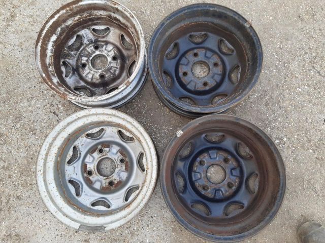 bontott SUZUKI SWIFT II Acélfelni Szett Gumival