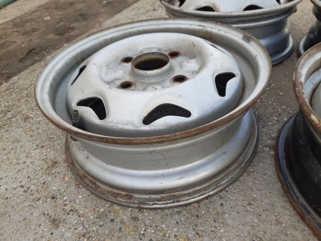 bontott SUZUKI SWIFT II Acélfelni Szett Gumival