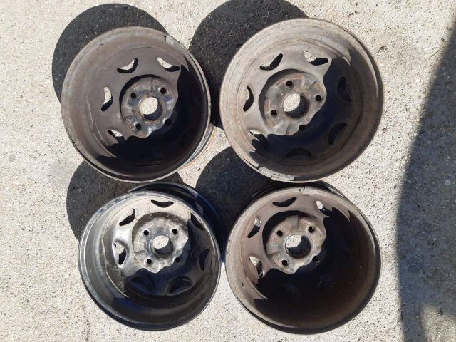 bontott SUZUKI SWIFT II Acélfelni Szett Gumival