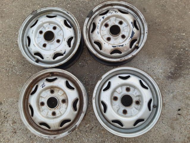 bontott SUZUKI SWIFT II Acélfelni Szett Gumival