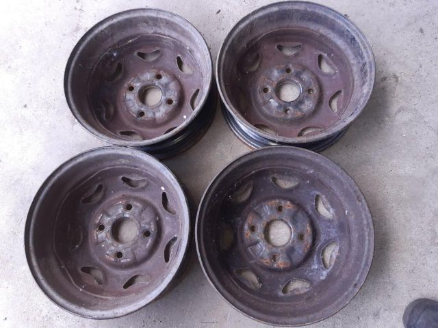 bontott SUZUKI SWIFT II Acélfelni Szett Gumival