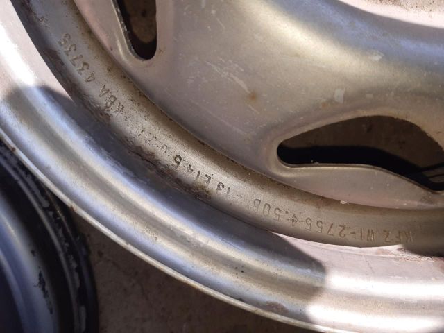 bontott SUZUKI SWIFT II Acélfelni Szett Gumival