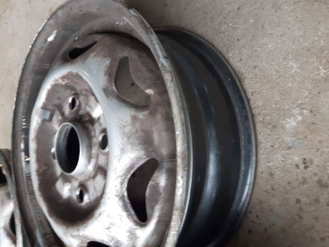 bontott SUZUKI SWIFT II Acélfelni Szett Gumival