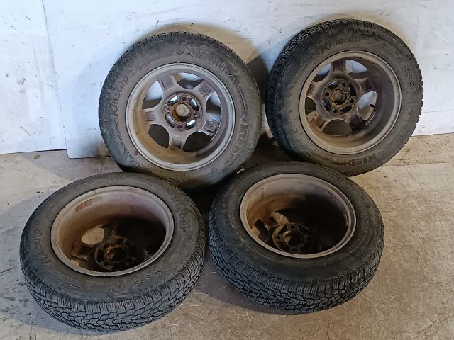 bontott SUZUKI SWIFT II Alufelni Szett Gumival