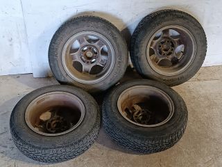 bontott SUZUKI SWIFT II Alufelni Szett Gumival