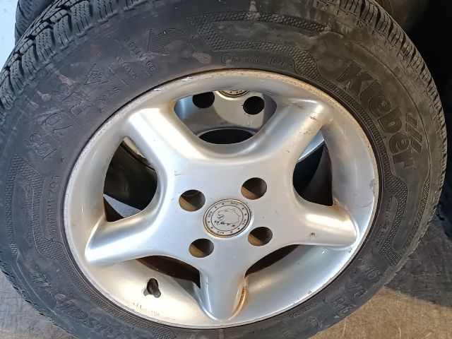 bontott SUZUKI SWIFT II Alufelni Szett Gumival