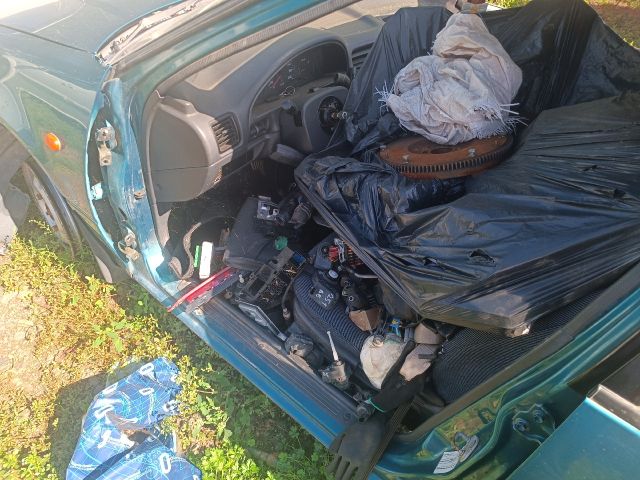 bontott SUZUKI SWIFT II Bal A Oszlop Burkolat