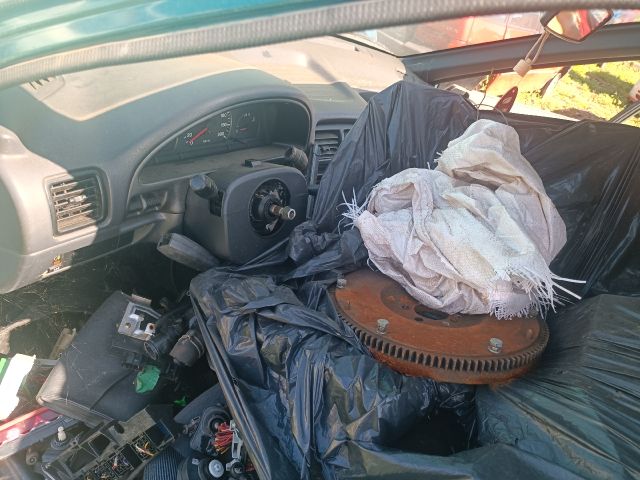 bontott SUZUKI SWIFT II Bal A Oszlop Burkolat