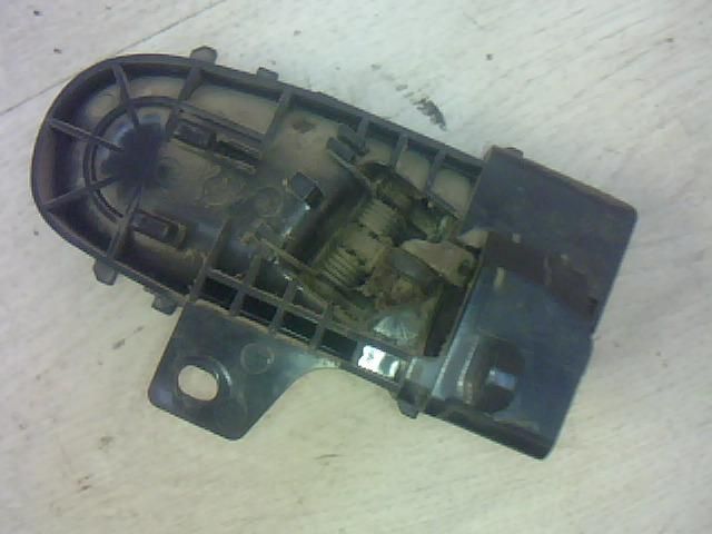 bontott SUZUKI SWIFT II Bal Belső Kilincs (Pozíciófüggetlen)