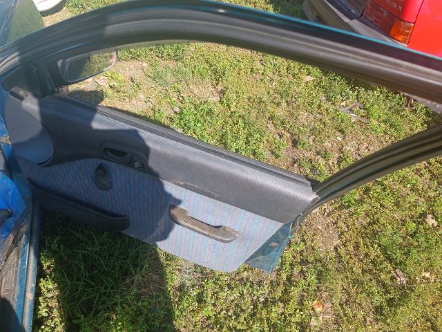 bontott SUZUKI SWIFT II Bal C Oszlop Burkolat