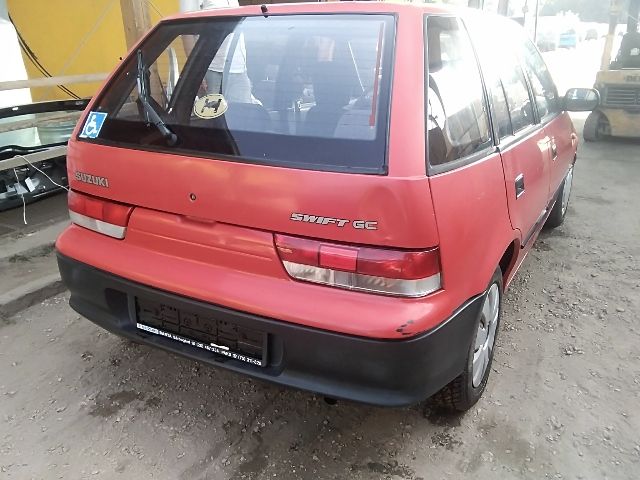 bontott SUZUKI SWIFT II Bal C Oszlop Burkolat