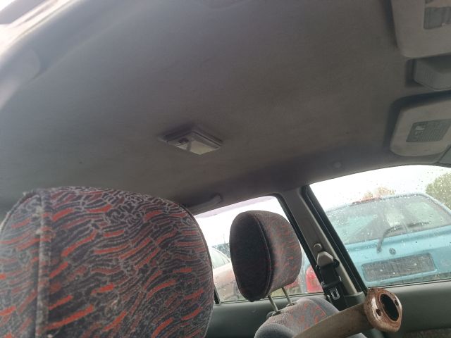 bontott SUZUKI SWIFT II Bal C Oszlop Burkolat