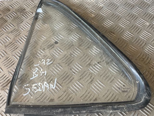 bontott SUZUKI SWIFT II Bal C Oszlop Oldalablak Üveg