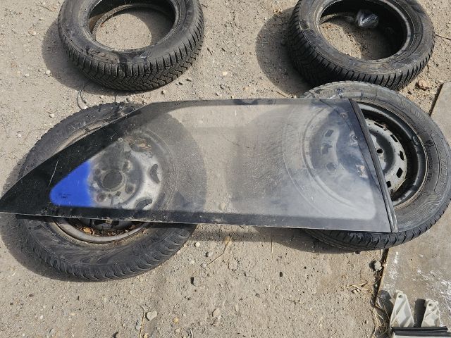 bontott SUZUKI SWIFT II Bal C Oszlop Oldalablak Üveg