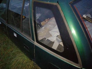 bontott SUZUKI SWIFT II Bal C Oszlop Oldalablak Üveg