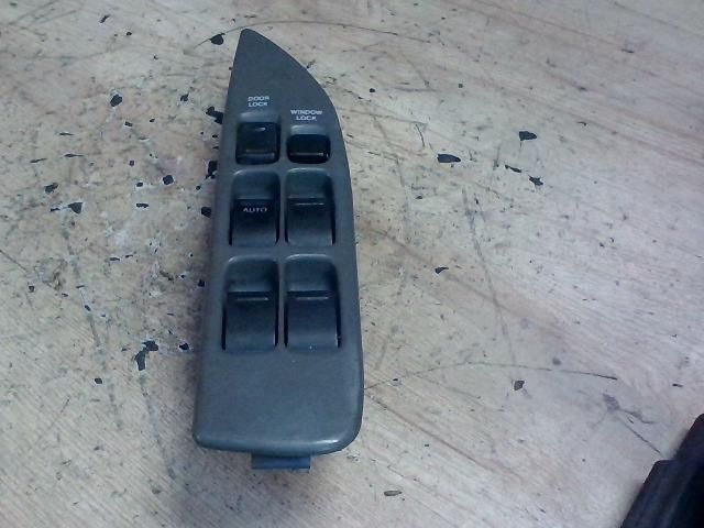 bontott SUZUKI SWIFT II Bal első Ablakemelő Kapcsoló