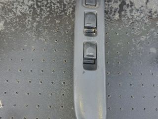 bontott SUZUKI SWIFT II Bal első Ablakemelő Kapcsoló