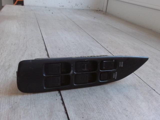 bontott SUZUKI SWIFT II Bal első Ablakemelő Kapcsoló