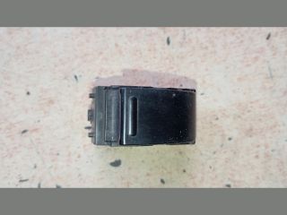 bontott SUZUKI SWIFT II Bal első Ablakemelő Kapcsoló