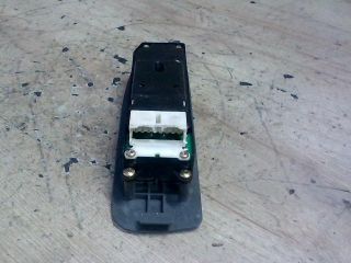 bontott SUZUKI SWIFT II Bal első Ablakemelő Kapcsoló