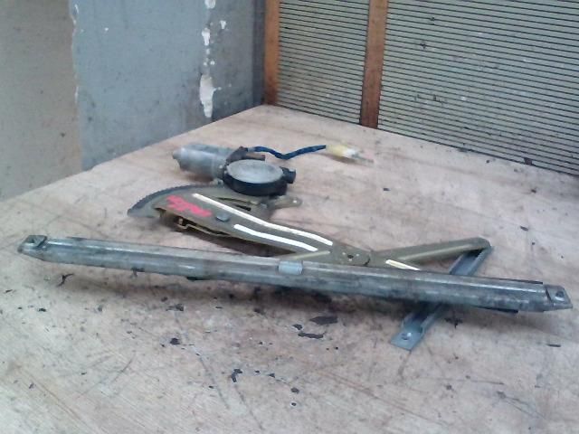 bontott SUZUKI SWIFT II Bal első Ablakemelő Szerkezet (Elektromos)