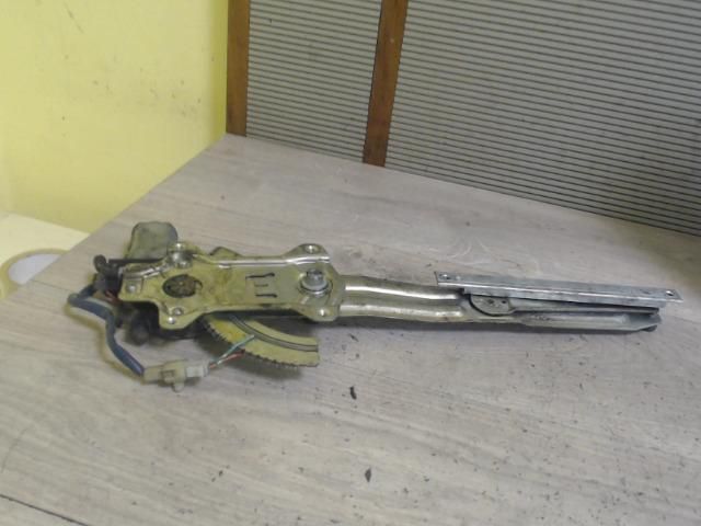 bontott SUZUKI SWIFT II Bal első Ablakemelő Szerkezet (Elektromos)