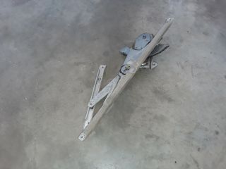 bontott SUZUKI SWIFT II Bal első Ablakemelő Szerkezet (Mechanikus)