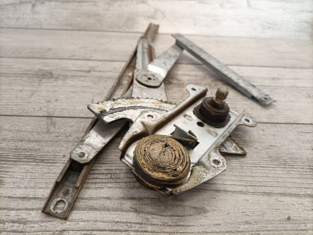 bontott SUZUKI SWIFT II Bal első Ablakemelő Szerkezet (Mechanikus)