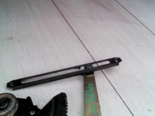 bontott SUZUKI SWIFT II Bal első Ablakemelő Szerkezet (Mechanikus)