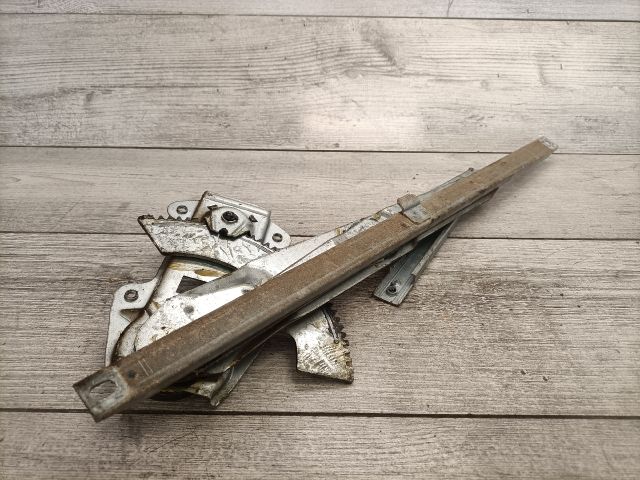 bontott SUZUKI SWIFT II Bal első Ablakemelő Szerkezet (Mechanikus)