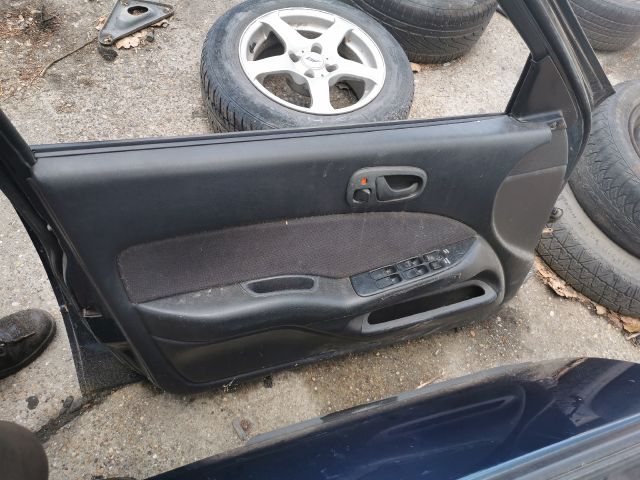 bontott SUZUKI SWIFT II Bal első Ajtó (Részeivel)