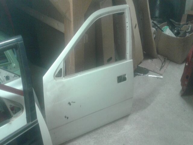 bontott SUZUKI SWIFT II Bal első Ajtó (Üres lemez)