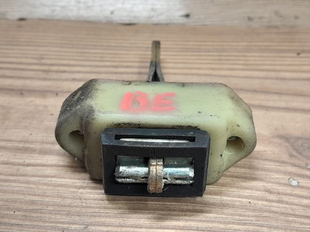 bontott SUZUKI SWIFT II Bal első Ajtóhatároló